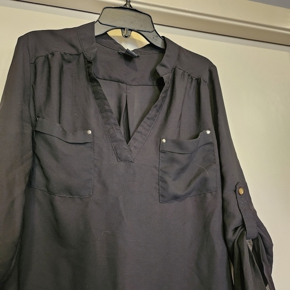 Justify Semi Sheer Black V-neck 100% Polyester Pull Over Blouse Size S - Picture 2 of 6